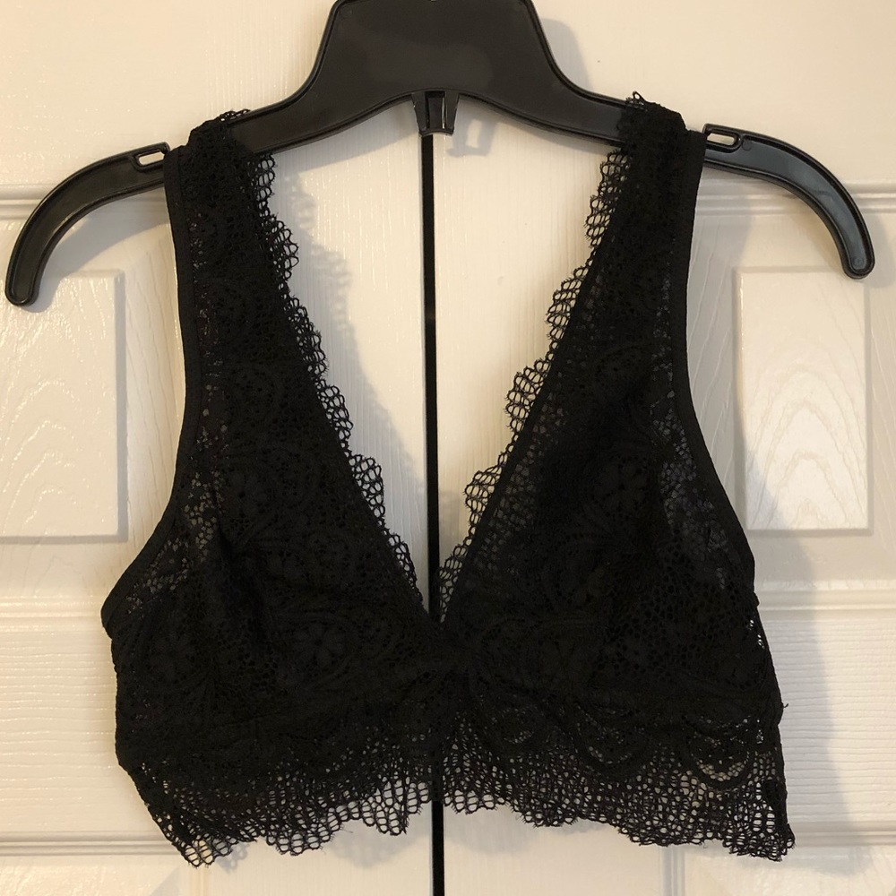 Black V-Back Bralette